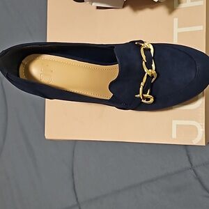 Blue chunky heel pumps. Never worn, purchased from Just Fab. Size 7